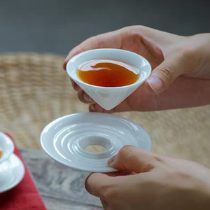 pure white satgat design teacup