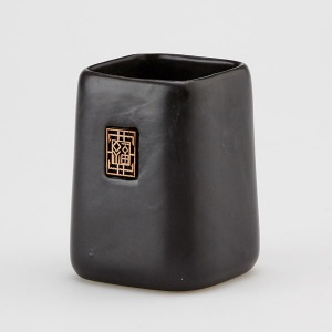 Black Porcelain Teaware Container