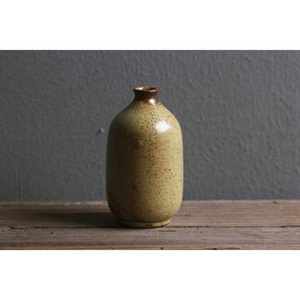 Porcelain Vase 9